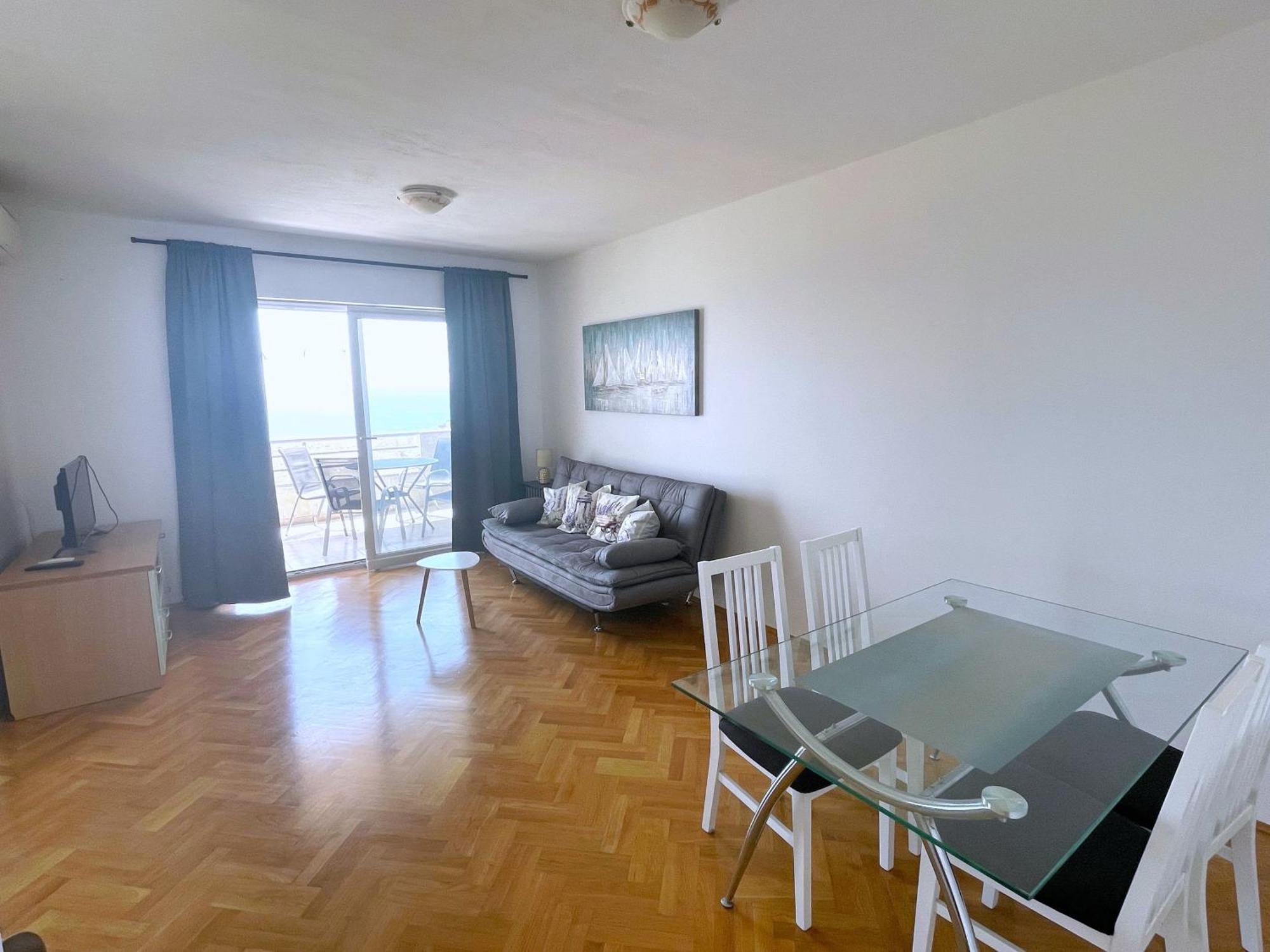 Lo- Sunny Sea View Apartman *